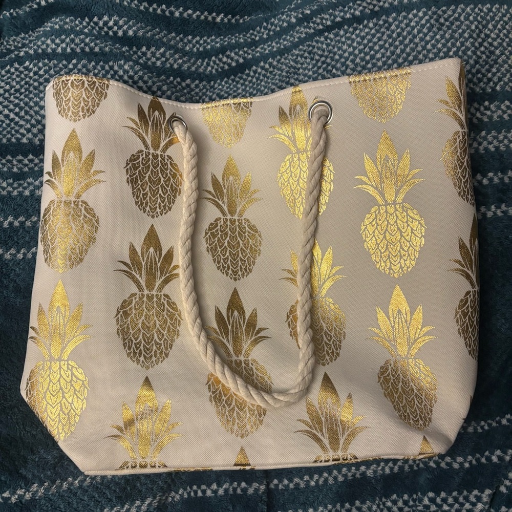 Cruise Club Pineapple Tote